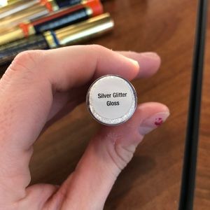 Silver glitter gloss
